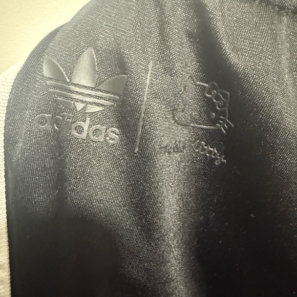 Hello kitty Adidas Track Suit 
Jacket large (13/14) pants size medium(10/12) - Picture 7 of 9